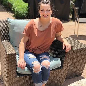 Meet your Posher, Haley sierra